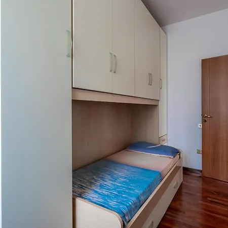 Σπίτι διακοπών In Belsito With Wifi