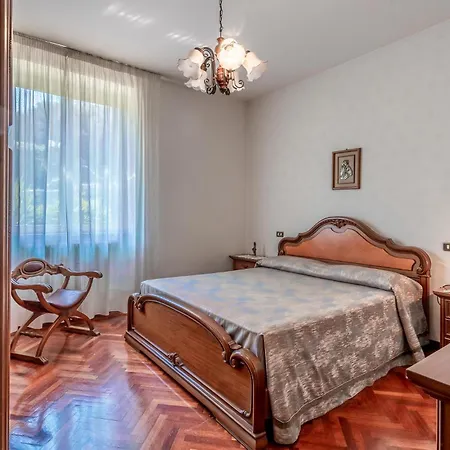 Holiday home In Belsito With Wifi