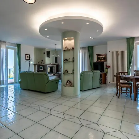 Holiday home In Belsito With Wifi Montepagano