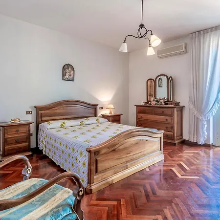 Casa vacanze Bellissima Casa A Belsito Con Wifi *