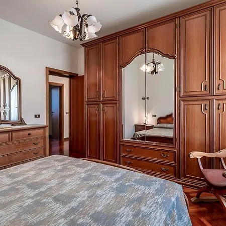 Σπίτι διακοπών In Belsito With Wifi