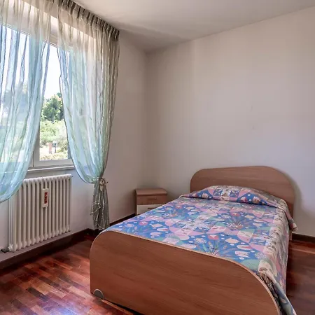 Holiday home In Belsito With Wifi *