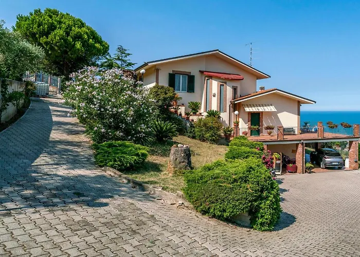 Nyaraló In Belsito With Wifi Montepagano