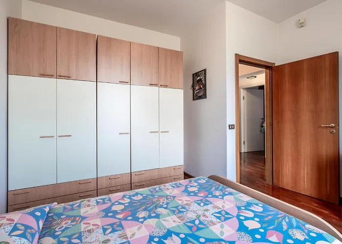 Nyaraló In Belsito With Wifi