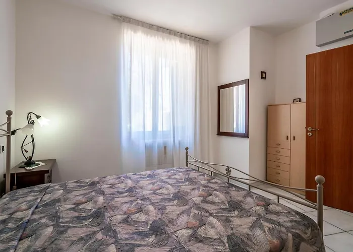 Nyaraló In Belsito With Wifi