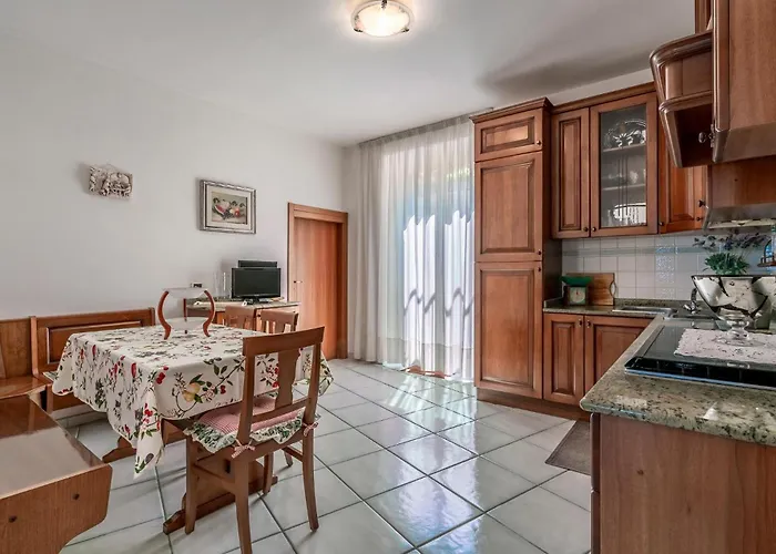 Nyaraló In Belsito With Wifi Montepagano