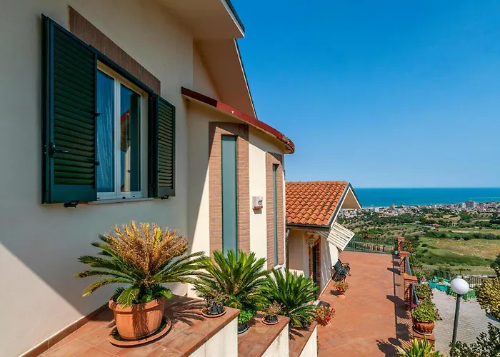 Nyaraló In Belsito With Wifi Montepagano